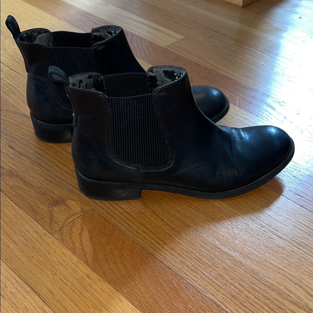Clarks Sleek Black Ankle Booties
